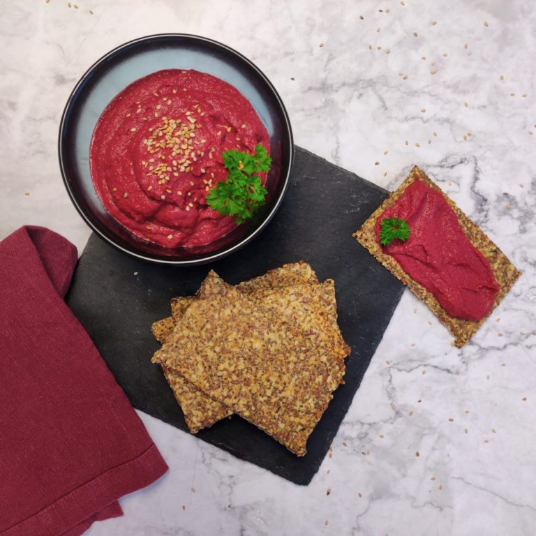 Read more about the article Knäckebrot mit Rote Beete Humus